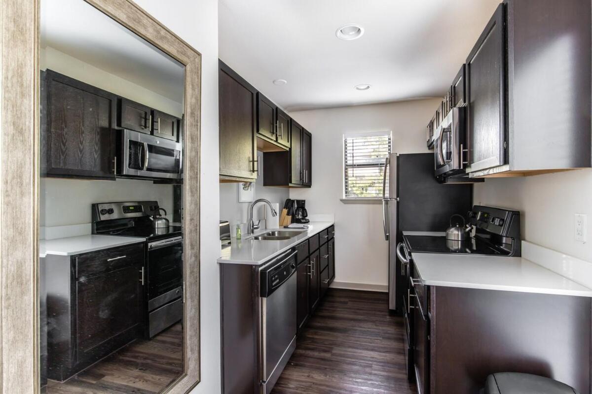 Reagan 206 Apartment Dallas